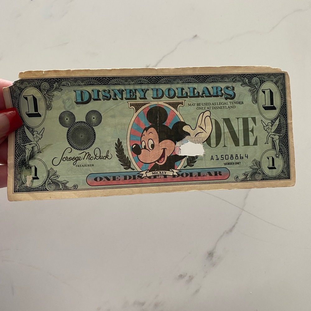 A total of four Disney currency $1 denominations 1987 and 1989 series - Picture 7 of 14